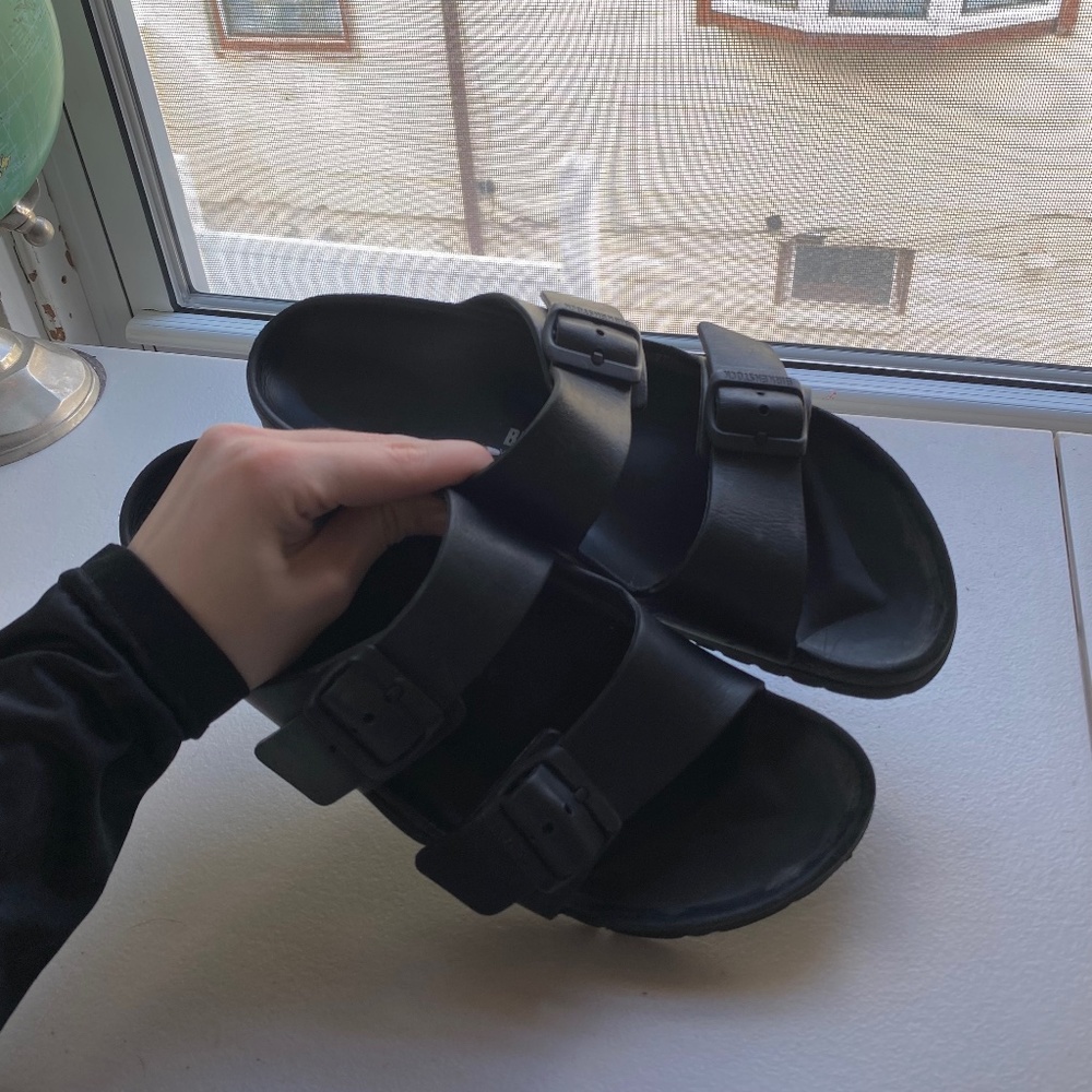 BIRKENSTOCK Arizona Essentials Slide Sandal